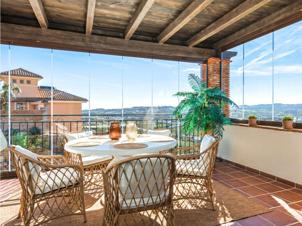 4 soveværelse Villa til salg i Mijas Costa med swimmingpool garage - € 1.430.000 (Ref: 9647553)