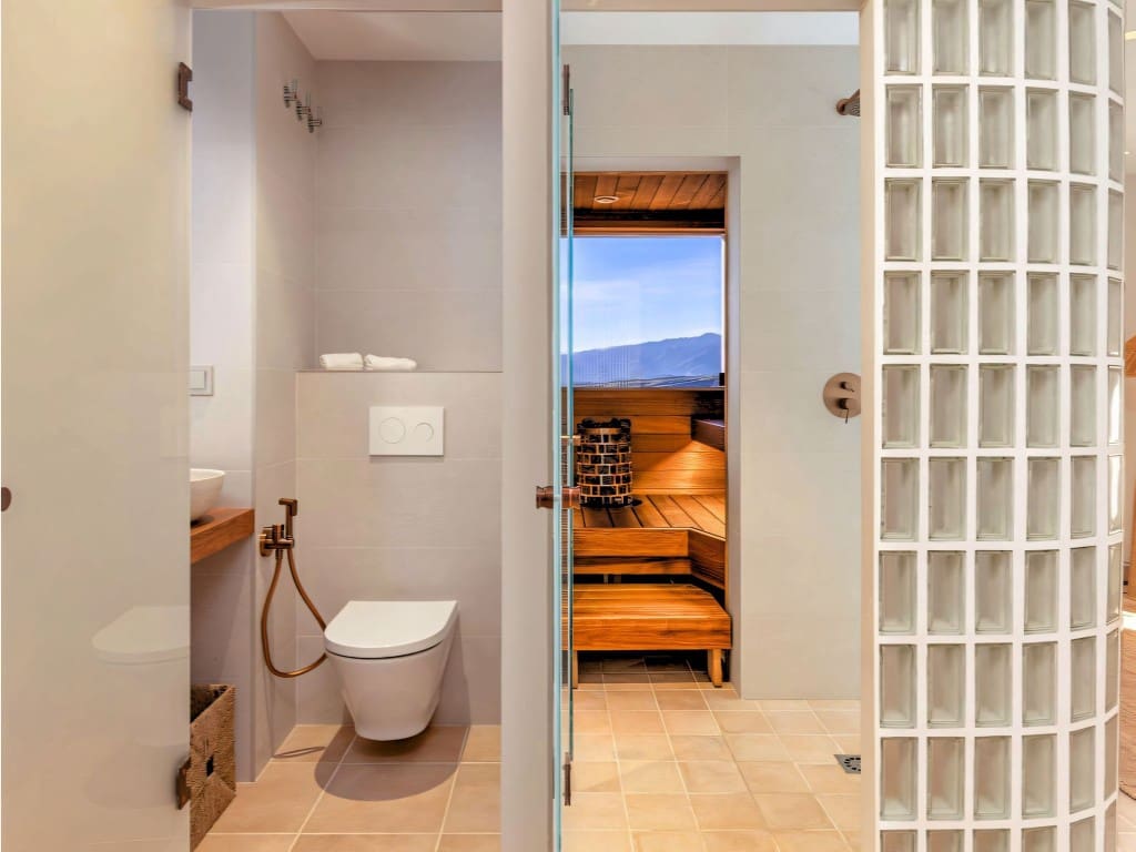 4 soveværelse Villa til salg i Mijas Costa med swimmingpool garage - € 1.430.000 (Ref: 9647553)