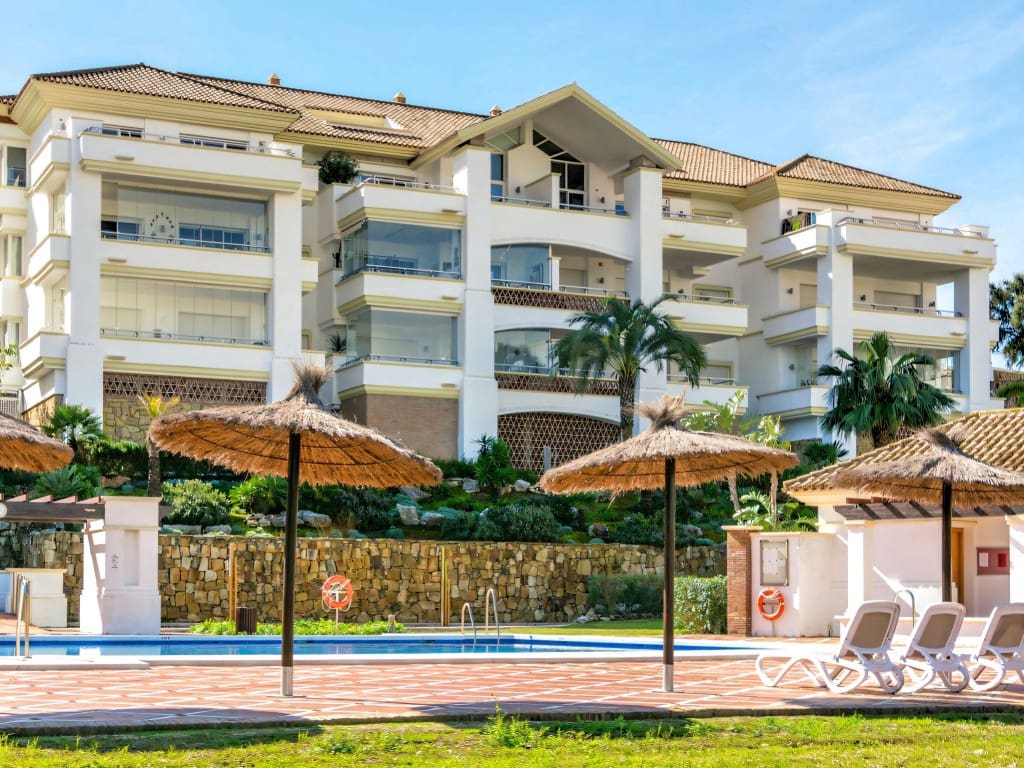 3 chambre Penthouse à vendre à La Cala de Mijas avec piscine - 540 000 € (Ref: 9651101)