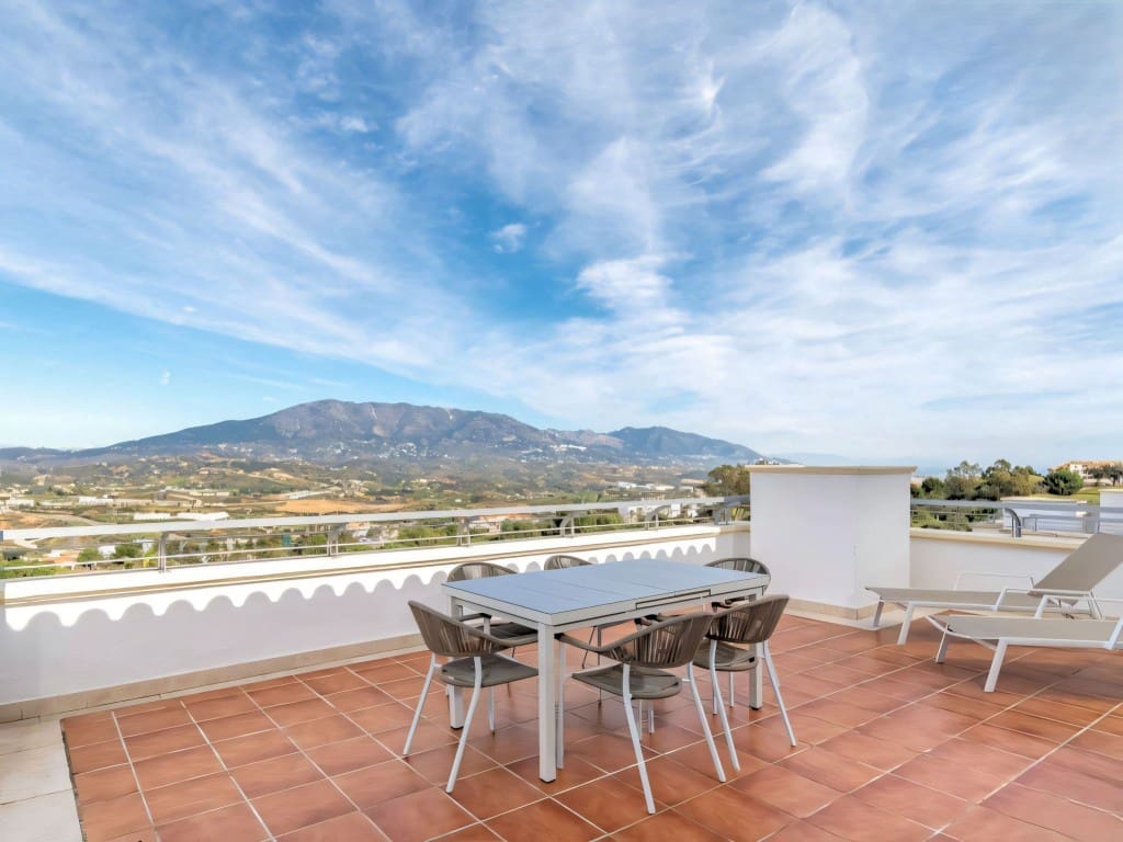 3 chambre Penthouse à vendre à La Cala de Mijas avec piscine - 540 000 € (Ref: 9651101)