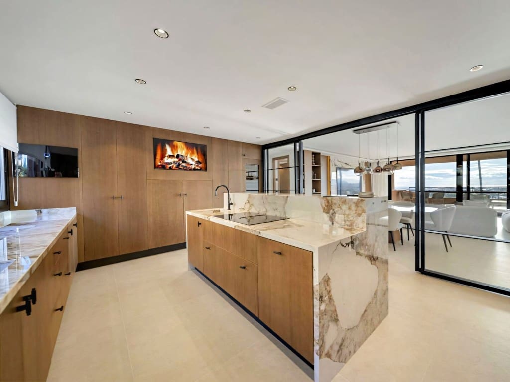 3 makuuhuone Huoneisto myytävänä paikassa Nueva Andalucia mukana uima-altaan - 1 650 000 € (Ref: 9651102)