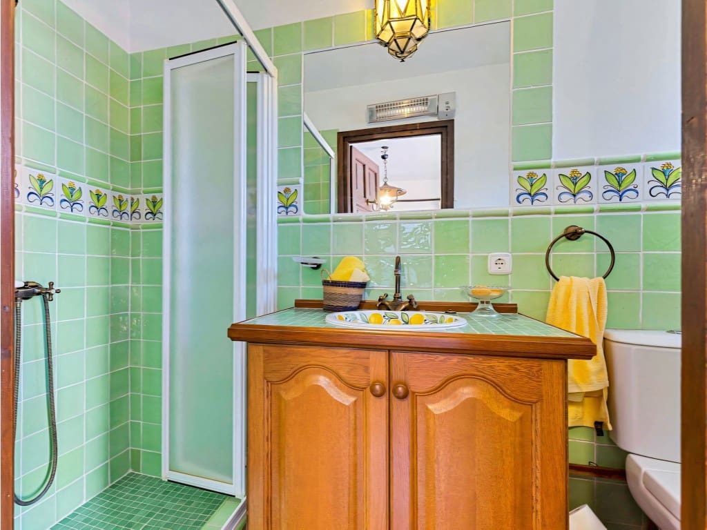 4 bedroom Villa for sale in Mijas with pool garage - € 1,399,000 (Ref: 9651105)