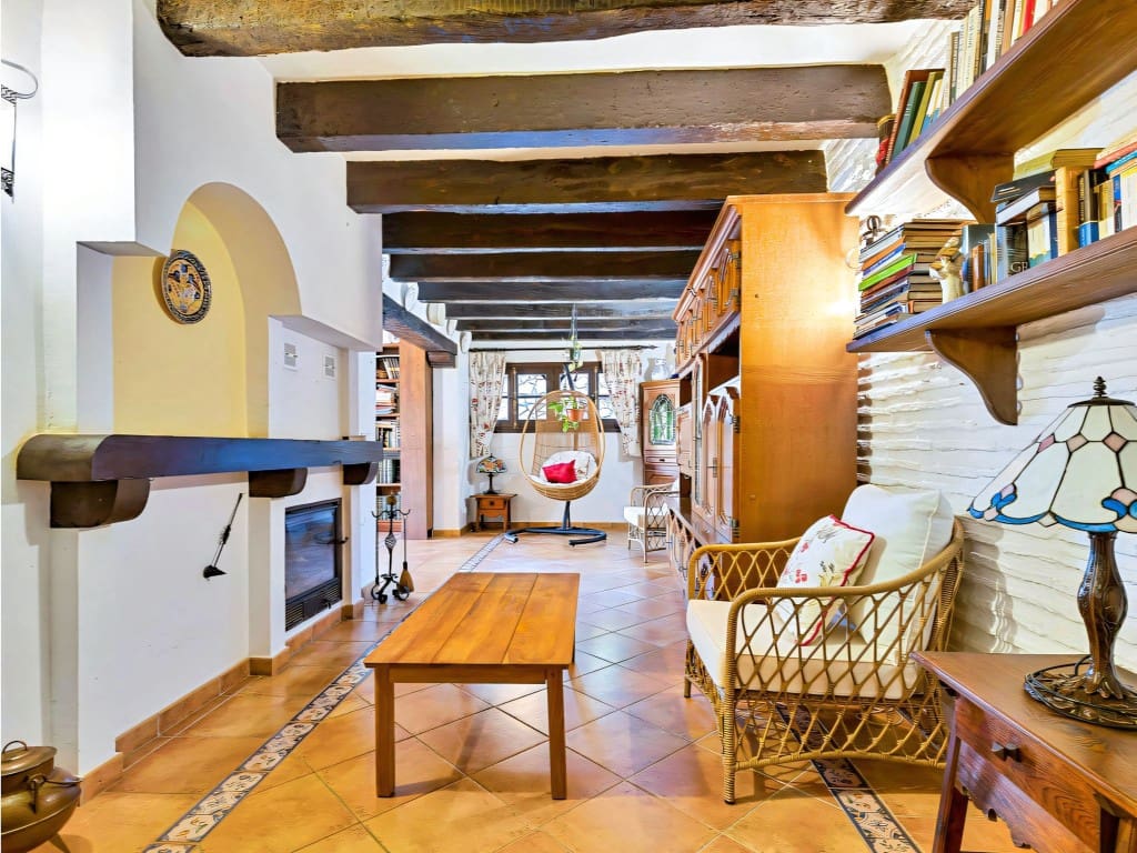 4 bedroom Villa for sale in Mijas with pool garage - € 1,399,000 (Ref: 9651105)