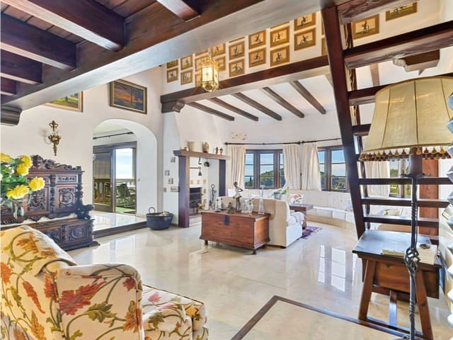 4 soverom Villa til salgs i Mijas pueblo, Mijas med svømmebasseng garasje - € 1 399 000 (Ref: 9651105)