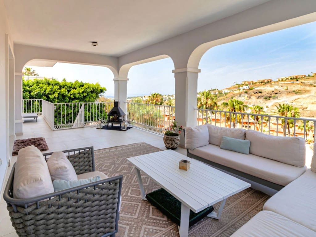 Chalet de 5 habitaciones en Benahavís en venta con piscina garaje - 2.750.000 € (Ref: 9655607)