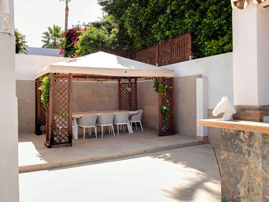 Chalet de 5 habitaciones en Benahavís en venta con piscina garaje - 2.750.000 € (Ref: 9655607)