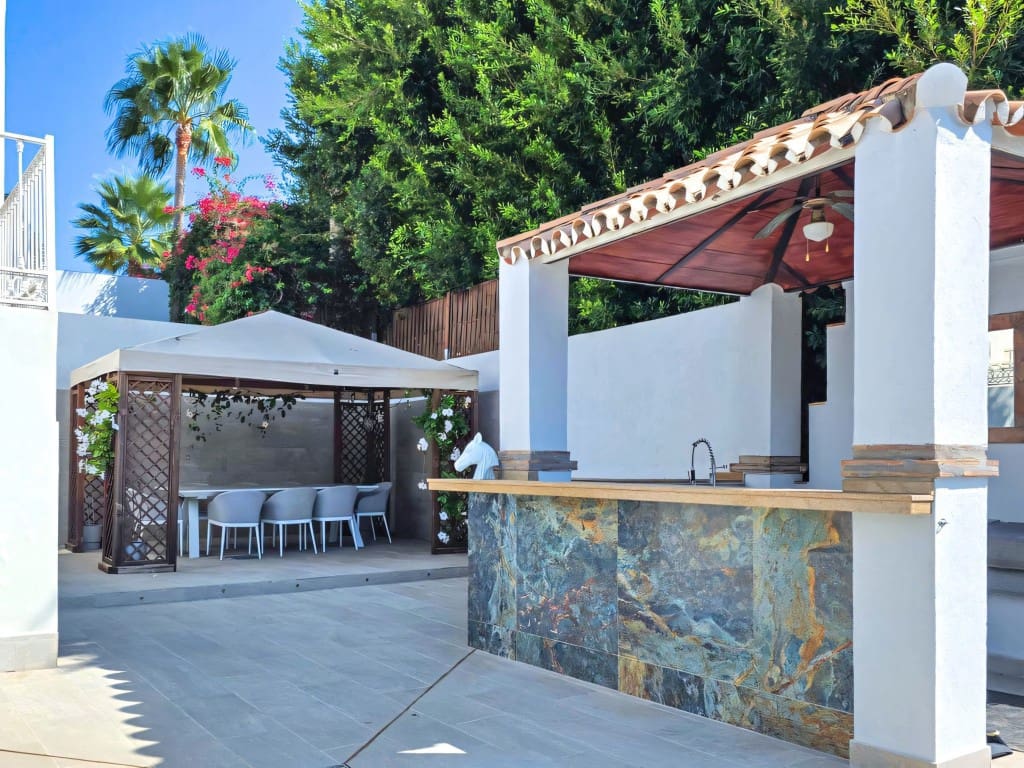 Chalet de 5 habitaciones en Benahavís en venta con piscina garaje - 2.750.000 € (Ref: 9655607)