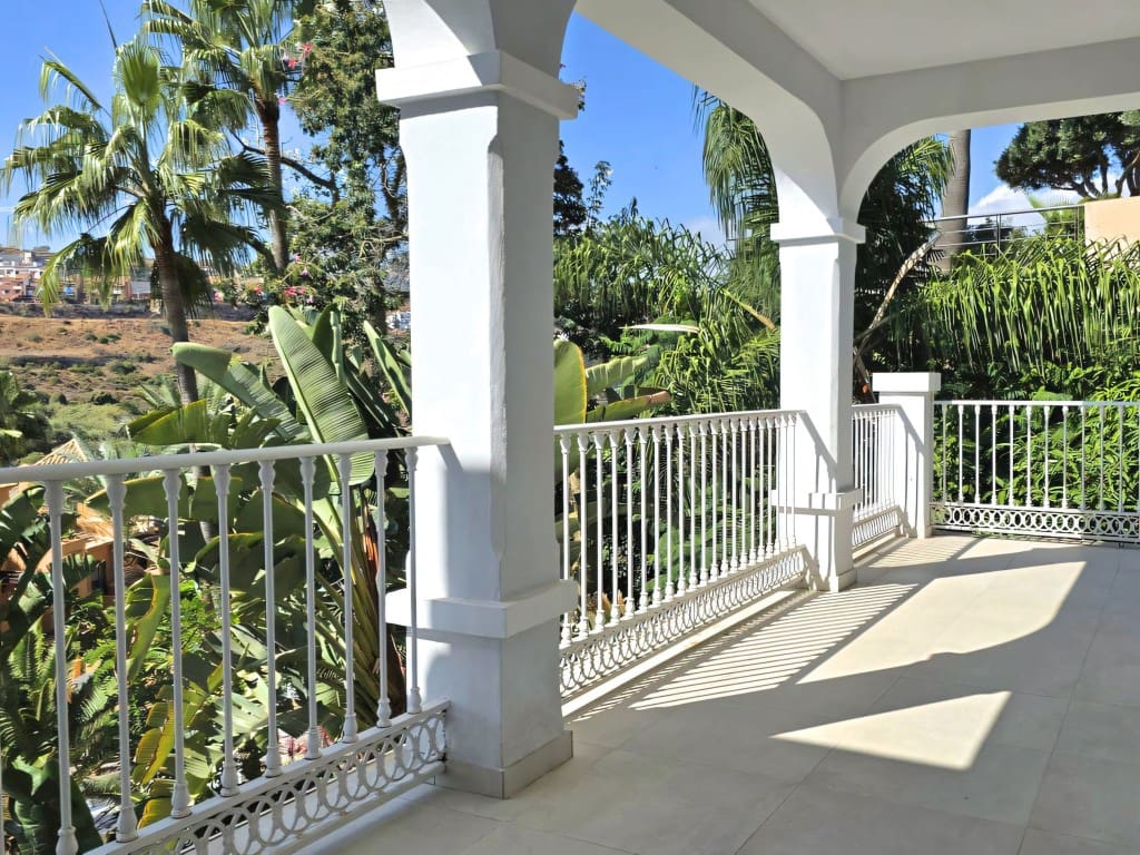 Chalet de 5 habitaciones en Benahavís en venta con piscina garaje - 2.750.000 € (Ref: 9655607)