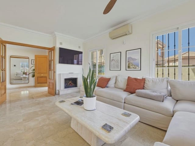 4 chambre Villa/Maison à vendre à La Cala Hills, Mijas avec piscine garage - 810 000 € (Ref: 9655608)