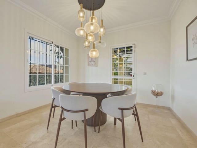 4 chambre Villa/Maison à vendre à La Cala Hills, Mijas avec piscine garage - 810 000 € (Ref: 9655608)