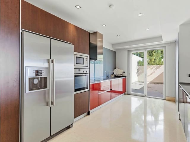 2 slaapkamer Appartement te koop in Benahavís met zwembad garage - € 679.000 (Ref: 9658187)