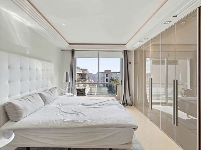 2 slaapkamer Appartement te koop in Benahavís met zwembad garage - € 679.000 (Ref: 9658187)