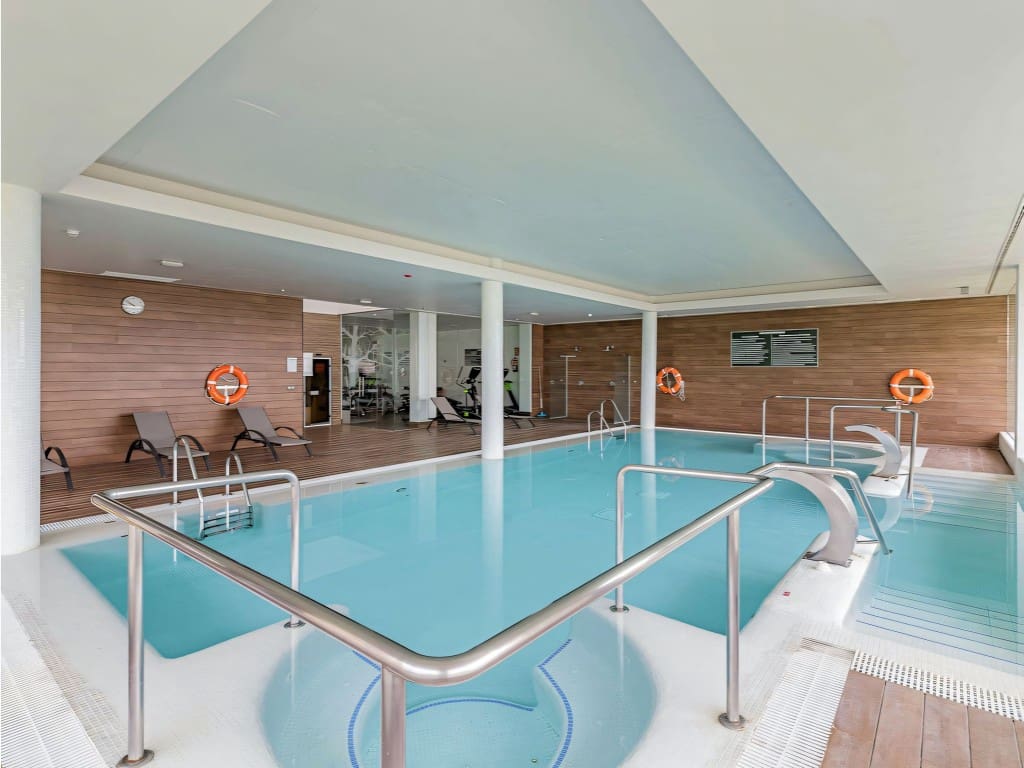 2 slaapkamer Appartement te koop in Benahavis met zwembad garage - € 679.000 (Ref: 9658187)