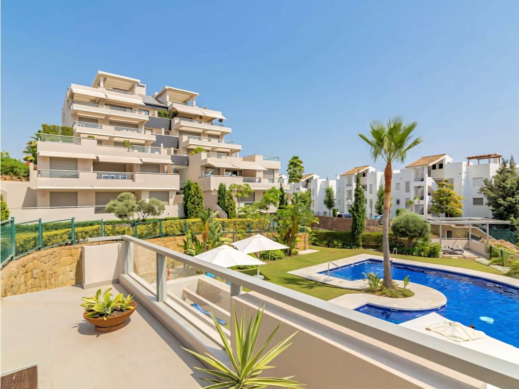 2 slaapkamer Appartement te koop in Benahavis met zwembad garage - € 679.000 (Ref: 9658187)