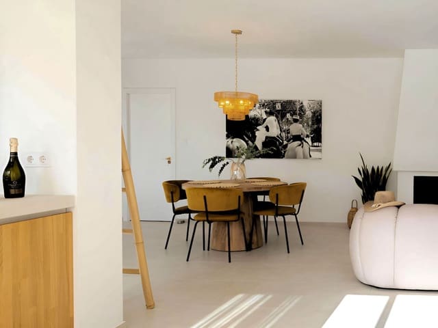 3 soveværelse Villa til salg i Estepona med swimmingpool - € 1.395.000 (Ref: 9660797)