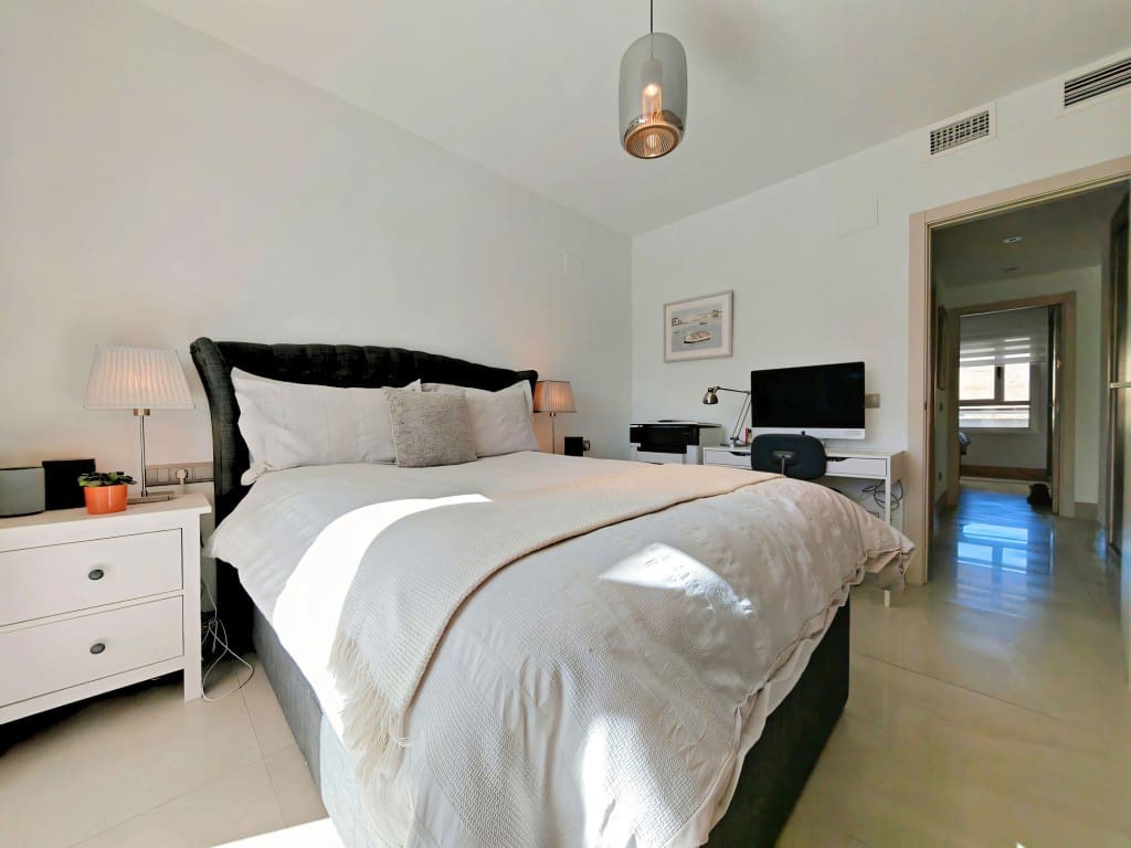 3 sypialnia Penthouse na sprzedaż w La Cala de Mijas z basenem garażem - 725 000 € (Ref: 9665787)