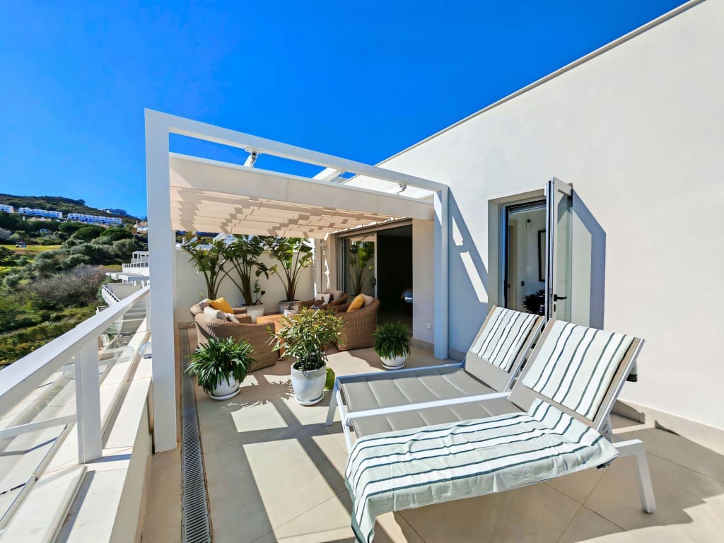 3 sypialnia Penthouse na sprzedaż w La Cala de Mijas z basenem garażem - 725 000 € (Ref: 9665787)