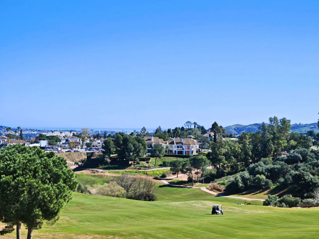 3 sypialnia Penthouse na sprzedaż w La Cala de Mijas z basenem garażem - 725 000 € (Ref: 9665787)