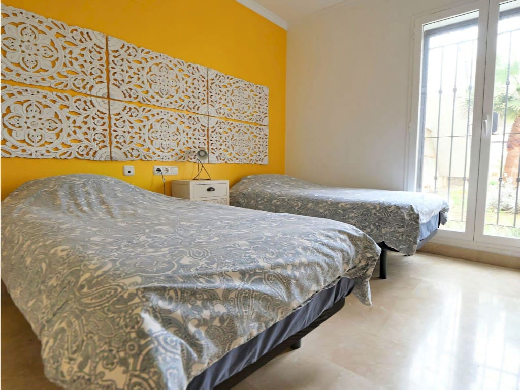 2 slaapkamer Appartement te koop in Calahonda met zwembad garage - € 369.920 (Ref: 9665789)