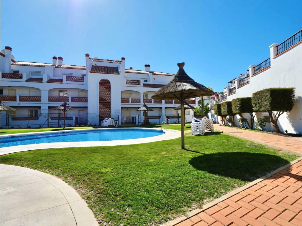 2 slaapkamer Appartement te koop in Calahonda met zwembad garage - € 369.920 (Ref: 9665789)