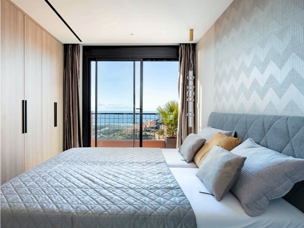 3 sovrum Lägenhet till salu i Calahonda med pool garage - 1 350 000 € (Ref: 9665790)