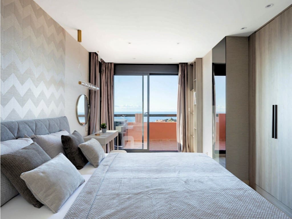 3 sovrum Lägenhet till salu i Calahonda med pool garage - 1 350 000 € (Ref: 9665790)