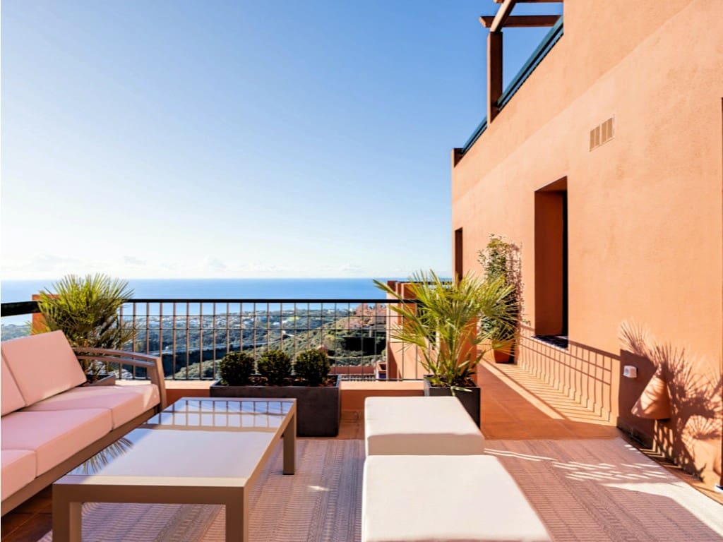 3 sovrum Lägenhet till salu i Calahonda med pool garage - 1 350 000 € (Ref: 9665790)