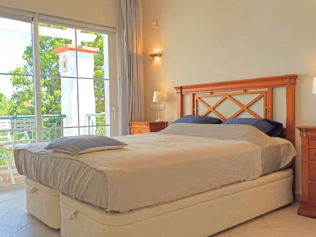 2 bedroom Penthouse for sale in Mijas Costa with pool garage - € 469,000 (Ref: 9665791)