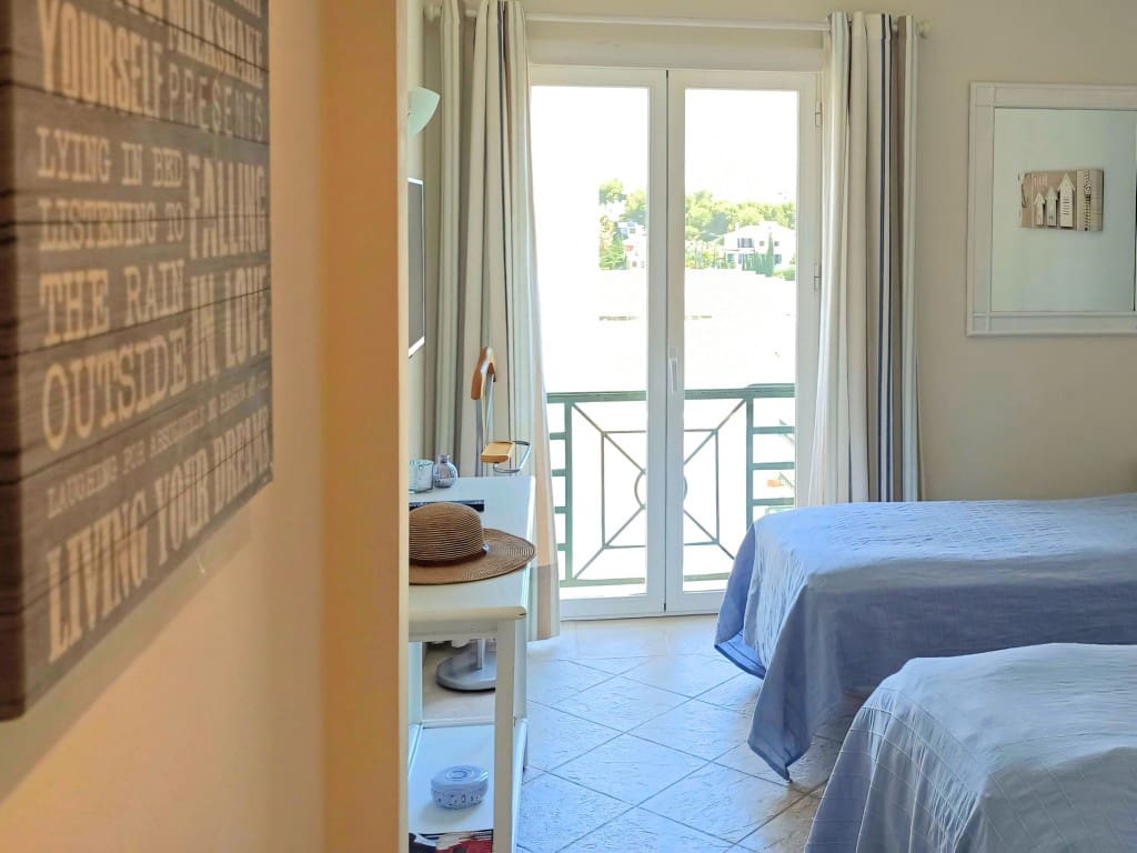 2 bedroom Penthouse for sale in Mijas Costa with pool garage - € 469,000 (Ref: 9665791)