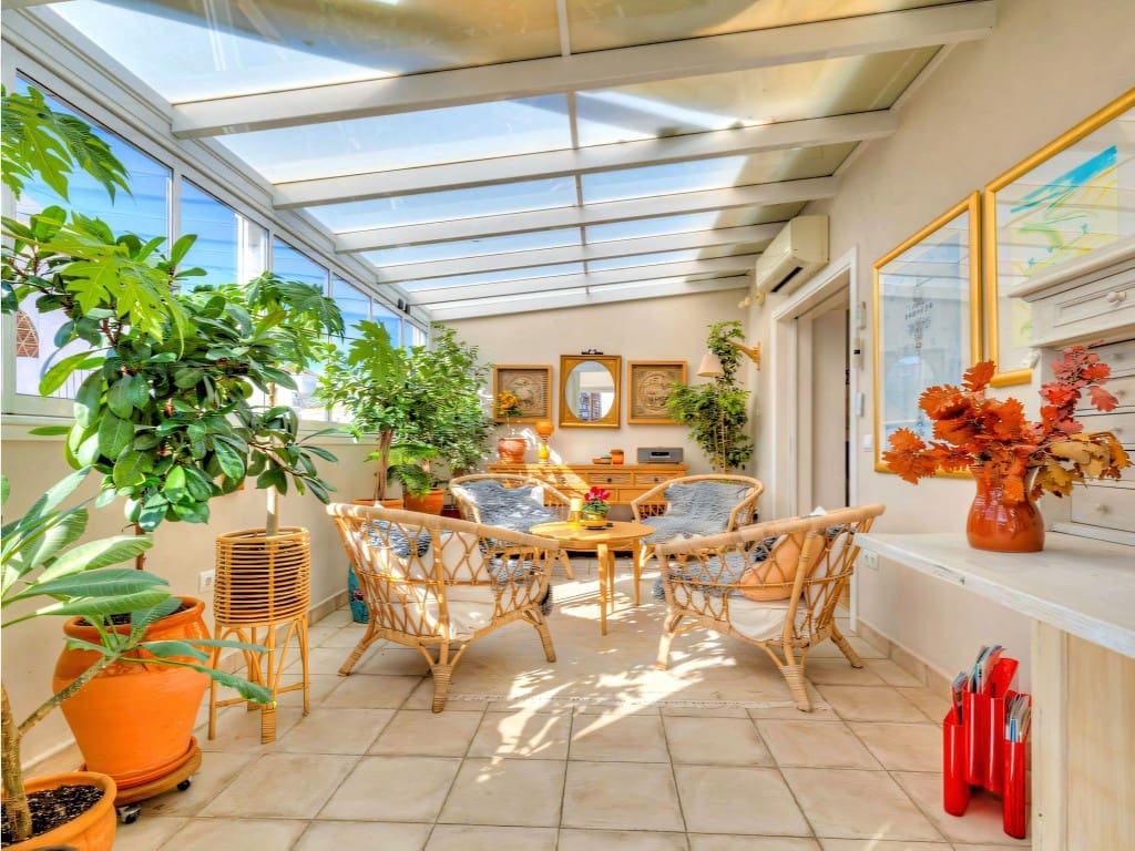 4 bedroom Penthouse for sale in Fuengirola with pool - € 995,000 (Ref: 9665793)