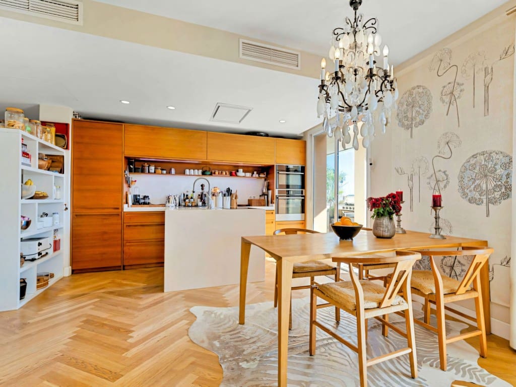 4 bedroom Penthouse for sale in Fuengirola with pool - € 995,000 (Ref: 9665793)