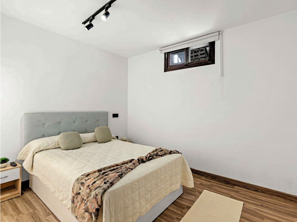 5 makuuhuone Huvila myytävänä paikassa New Golden Mile mukana uima-altaan 
autotalli - 995 000 € (Ref: 9665794)