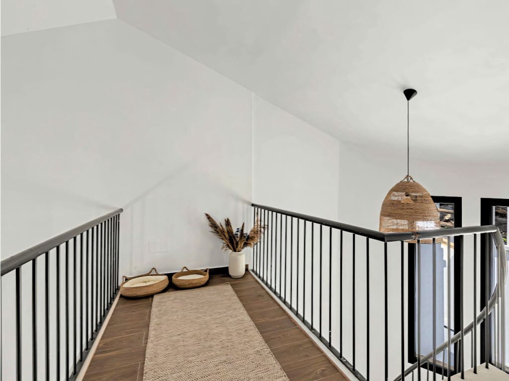 5 makuuhuone Huvila myytävänä paikassa New Golden Mile mukana uima-altaan 
autotalli - 995 000 € (Ref: 9665794)