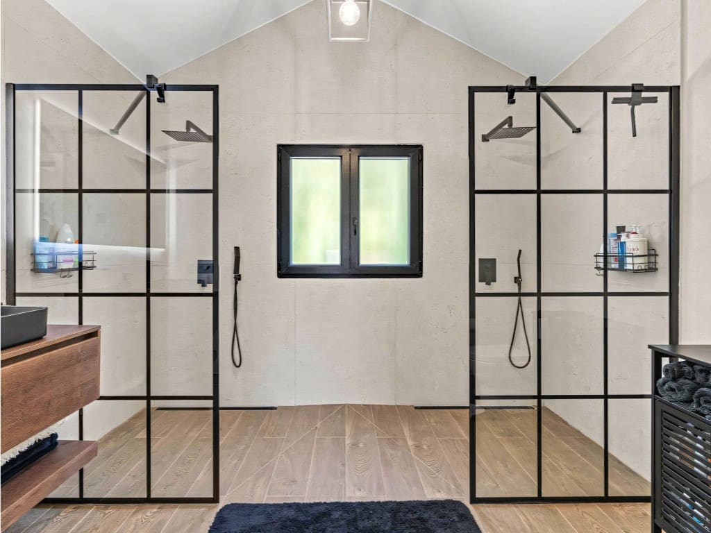 5 makuuhuone Huvila myytävänä paikassa New Golden Mile mukana uima-altaan 
autotalli - 995 000 € (Ref: 9665794)