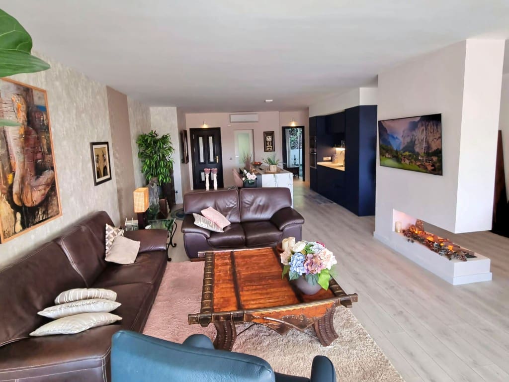 2 soveværelse Lejlighed til salg i La Quinta med swimmingpool garage - € 625.000 (Ref: 9673761)