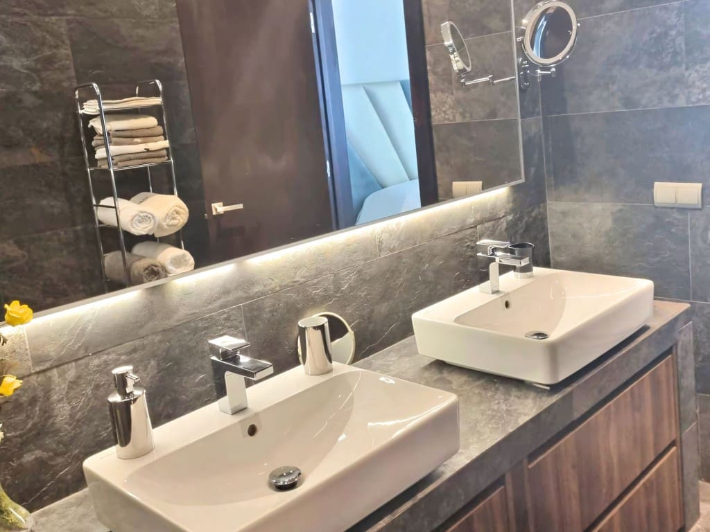 2 soveværelse Lejlighed til salg i La Quinta med swimmingpool garage - € 625.000 (Ref: 9673761)