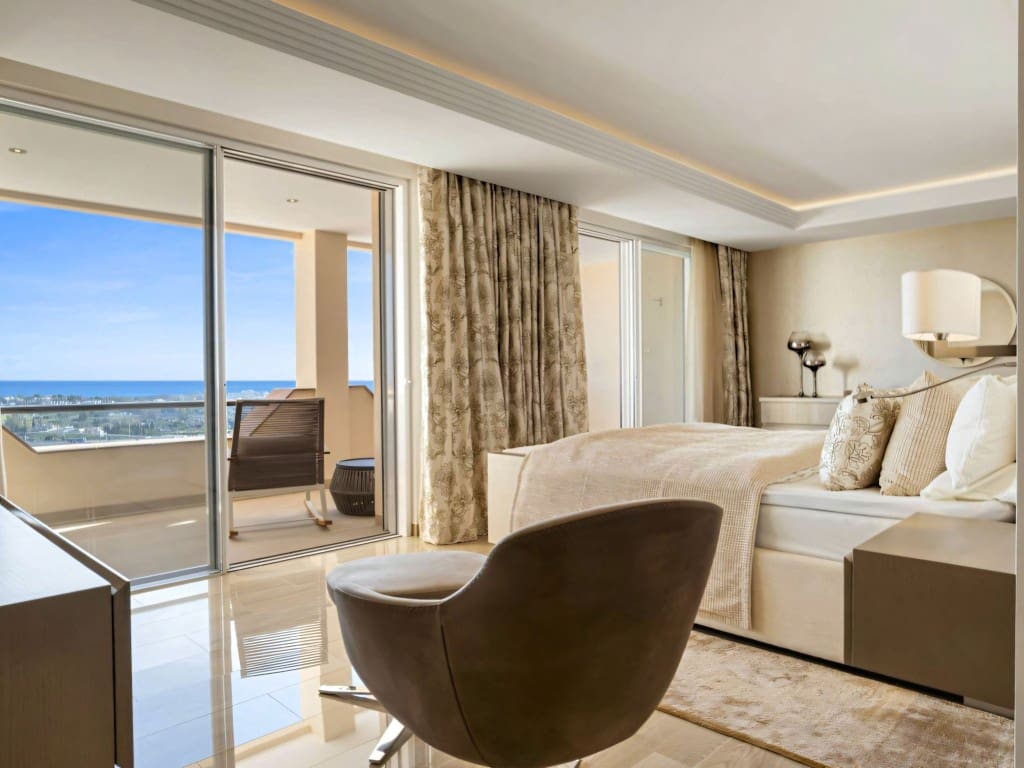 4 slaapkamer Penthouse te koop in Los Arqueros met zwembad garage - € 2.650.000 (Ref: 9673763)