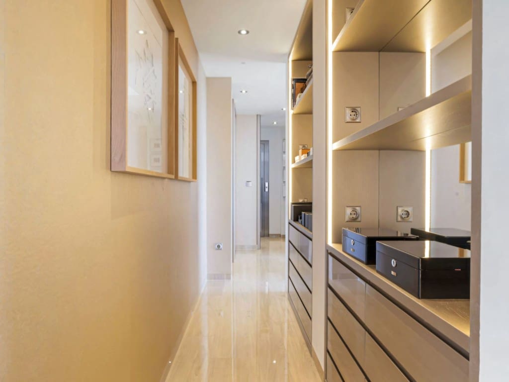 4 slaapkamer Penthouse te koop in Los Arqueros met zwembad garage - € 2.650.000 (Ref: 9673763)