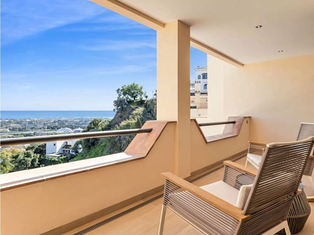 4 chambre Penthouse à vendre à Los Arqueros, Benahavís avec piscine garage - 2 650 000 € (Ref: 9673763)