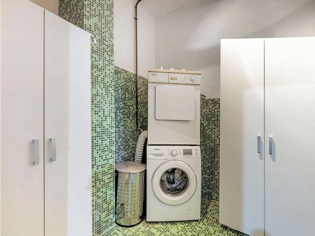 3 makuuhuone Omakotitalo myytävänä paikassa La Mairena mukana 
autotalli - 980 000 € (Ref: 9676707)