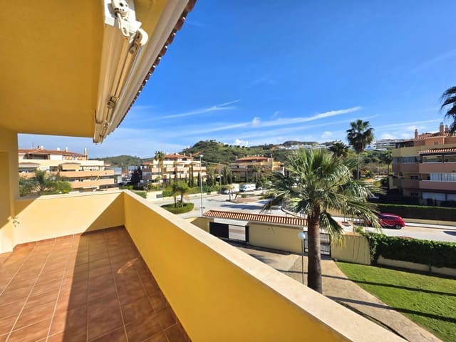 2 bedroom Apartment for sale in La Cala de Mijas, Mijas with pool garage - € 399,000 (Ref: 9676708)