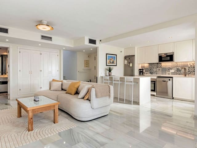 2 bedroom Penthouse for sale in Nueva Andalucia, Marbella with pool - € 499,000 (Ref: 9676709)