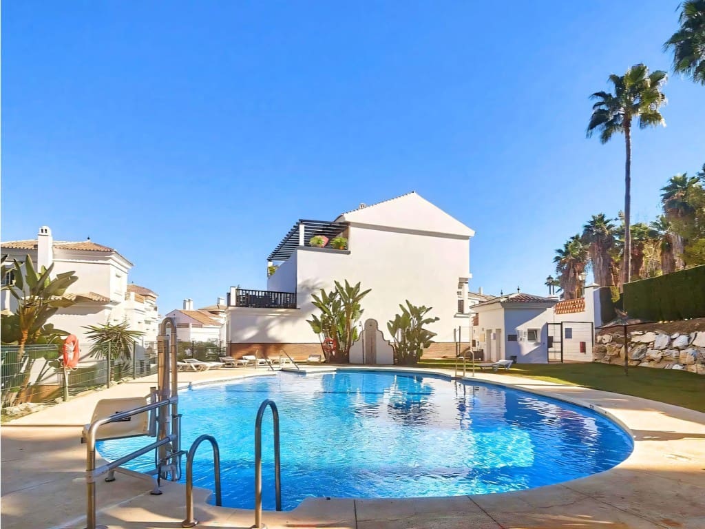 3 chambre Maison de Ville à vendre à Alhaurin de la Torre avec piscine garage - 47 990 € (Ref: 9679403)