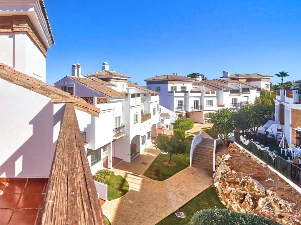 3 chambre Maison de Ville à vendre à Alhaurin de la Torre avec piscine garage - 47 990 € (Ref: 9679403)