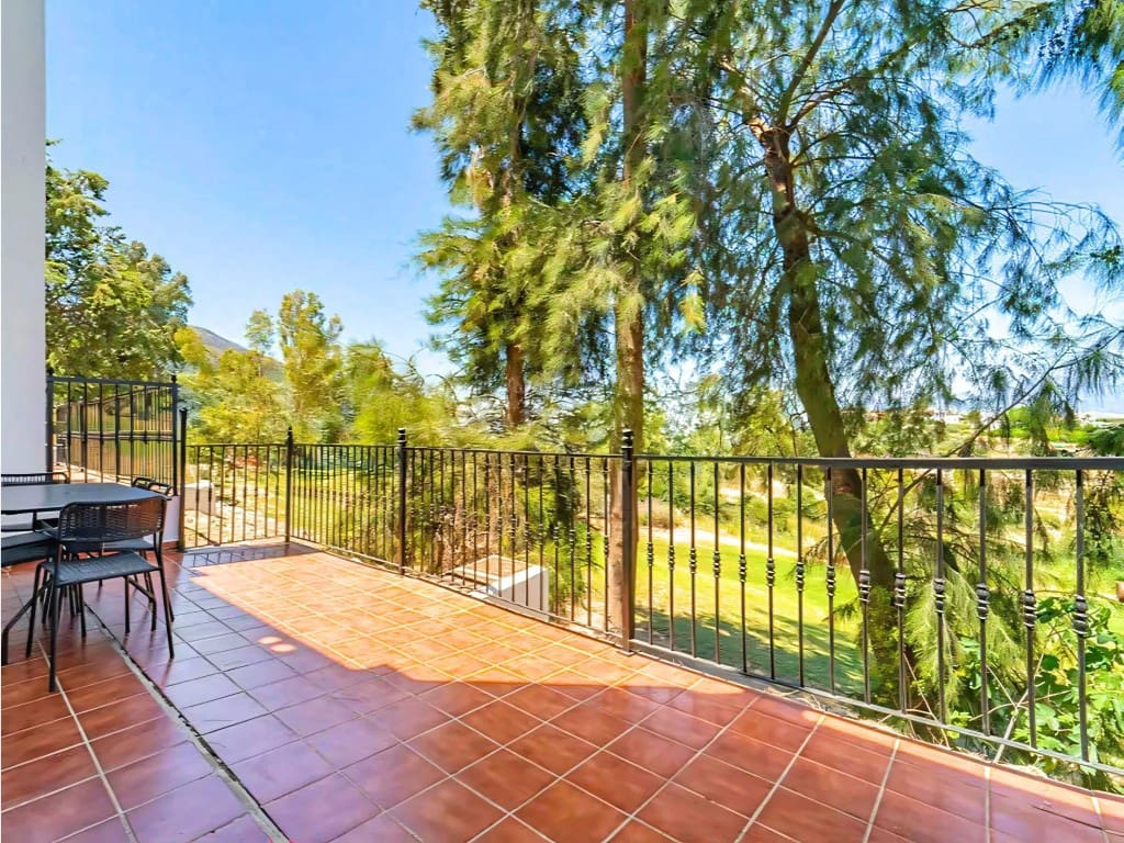 3 chambre Maison de Ville à vendre à Alhaurin de la Torre avec piscine garage - 47 990 € (Ref: 9679403)