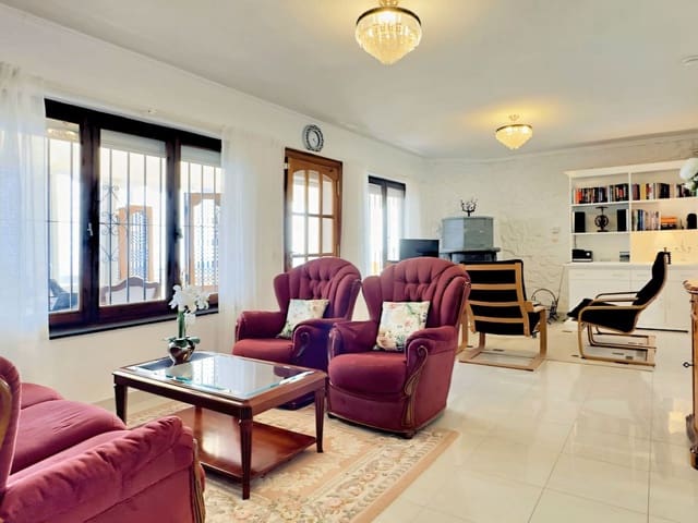 4 chambre Villa/Maison à vendre à Mijas avec piscine garage - 920 000 € (Ref: 9679405)