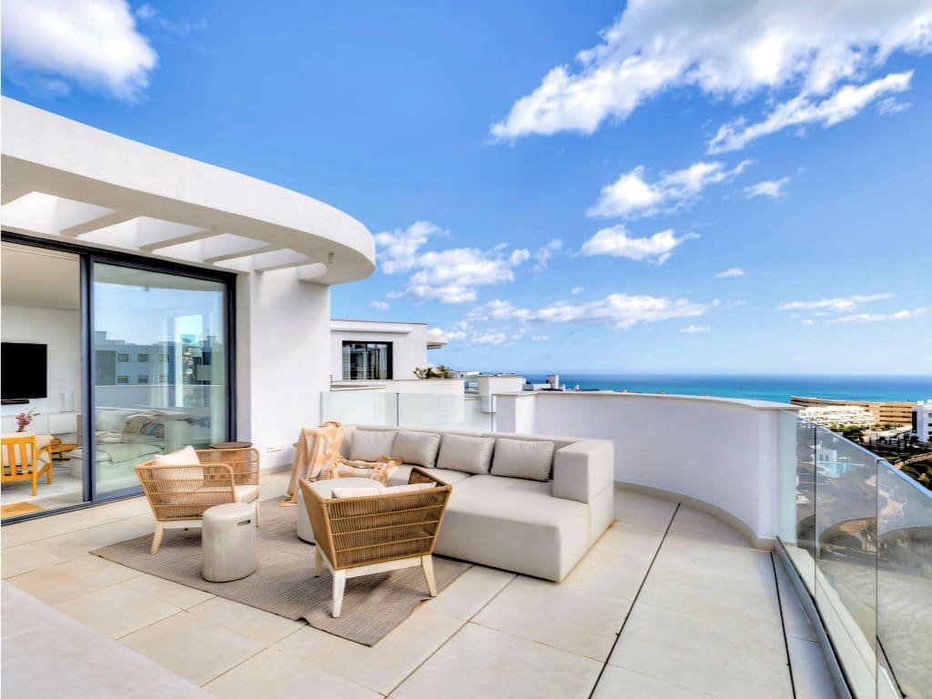 3 chambre Penthouse à vendre à Fuengirola avec piscine garage - 1 350 000 € (Ref: 9683364)