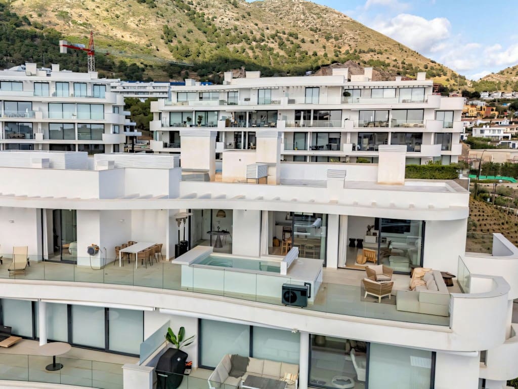 3 chambre Penthouse à vendre à Fuengirola avec piscine garage - 1 350 000 € (Ref: 9683364)