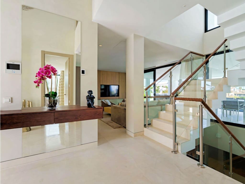 5 sovrum Villa till salu i Nueva Andalucia med pool garage - 4 995 000 € (Ref: 9685979)