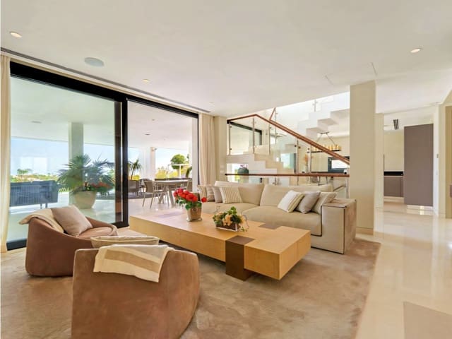 5 sovrum Villa till salu i Nueva Andalucia, Marbella med pool garage - 4 995 000 € (Ref: 9685979)
